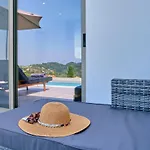 Polgar Corfu * Kavvadades