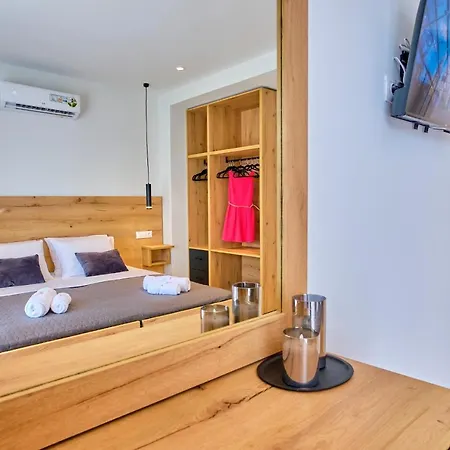 Polgar Corfu Kavvadades